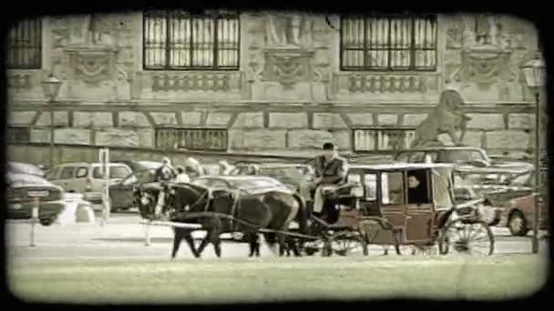 Shot Carriage Pulling Front Building Vintage Stylized Video Clip — Stock Video