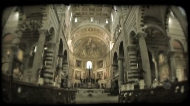 Lente Grandangolare Ripresa All Interno Una Cattedrale Italiana Clip Video — Video Stock