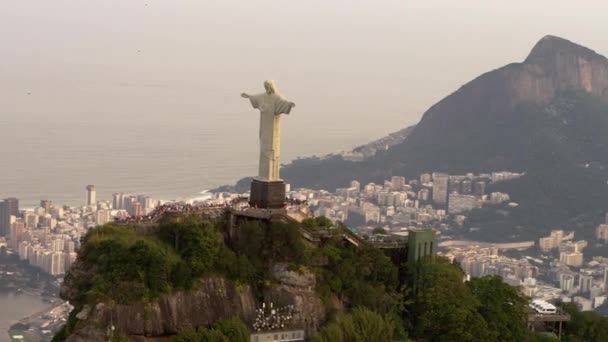 在里约热内卢 2013 空中射击基督雕像 大西洋 里约热内卢 山川地理和拉各斯城市景观出现在录像中 — 图库视频影像