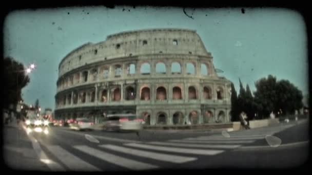 ローマのコロッセオのローマ イタリア 2012年年頃 ナイト ショット ビンテージの様式化されたビデオ クリップ — ストック動画