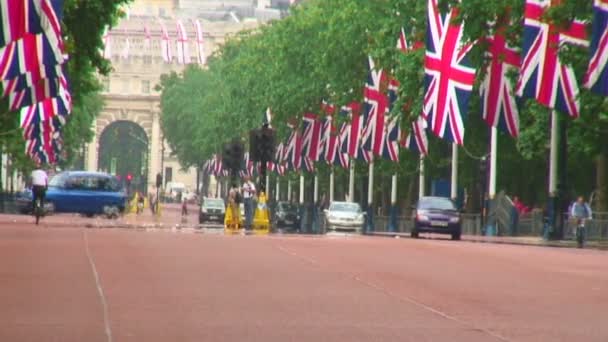 London Storbritannien Oktober 2011 Köpcentret Och Admiralty Arch London England — Stockvideo