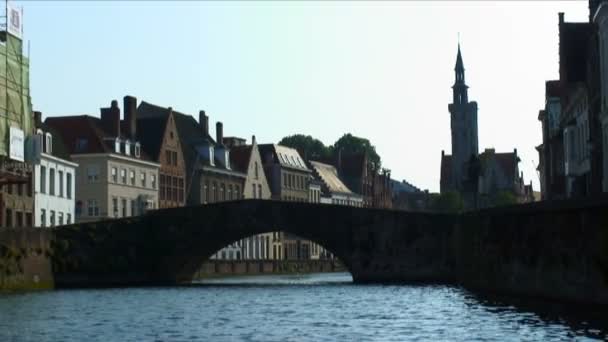 Πυροβόλησε Γέφυρα Πάνω Ένα Κανάλι Στο Μπριζ Βέλγιο — Αρχείο Βίντεο