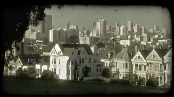 Zoom Hacia Famosa Fila Casas Adosadas Alamo Square San Fransisco — Vídeo de stock