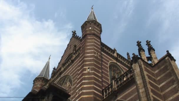 Time Lapse Shot Una Vecchia Chiesa Nella Città Brugge Belgio — Video Stock