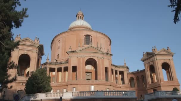 Weitwinkelaufnahme Eines Steingebäudes Das Vom Sockel Bologna Italien Aufblickt — Stockvideo