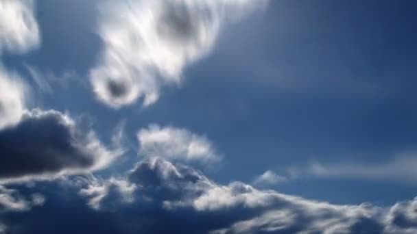 Caducidad Tiempo Destello Lente Nubes Oscuras Cielo Iluminadas Por Detrás — Vídeo de stock