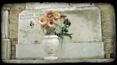 Fotoğrafını İtalyan kaldırıldı olarak işaretler. Vintage stilize video klip.