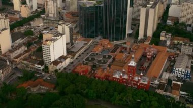 Rio de Janeiro, Brezilya'da simge yapıların havadan çekilmiş fotoğrafı.