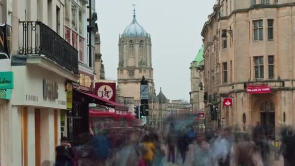 Oxford 2011 Október Gyorsított Gyalogos Forgalom Tom Torony Templom Háttérben — Stock videók
