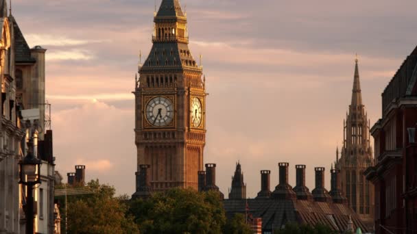 Tiro Parte Superior Del Big Ben Anochecer Visto Sobre Una — Vídeos de Stock