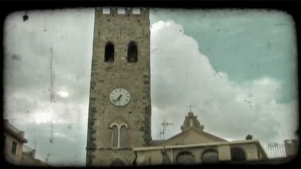 Uma Foto Uma Torre Relógio Italiana Vintage Clipe Vídeo Estilizado — Vídeo de Stock