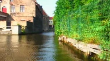 Zaman atlamalı çekim bir kanal Brugge, Belçika