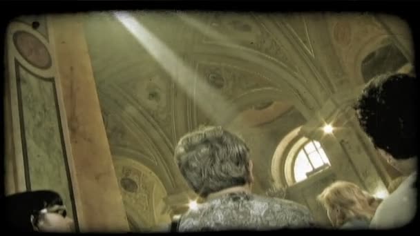 People Gather Cathedral Italy Worship Vintage Stylized Video Clip — Stock Video