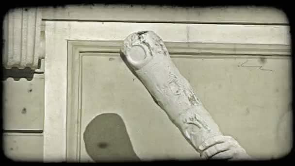 Inclinazione Una Statua Due Uomini Vienna Clip Video Stilizzato Vintage — Video Stock