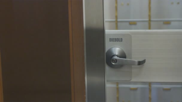 Закрытие Безопасной Двери — стоковое видео