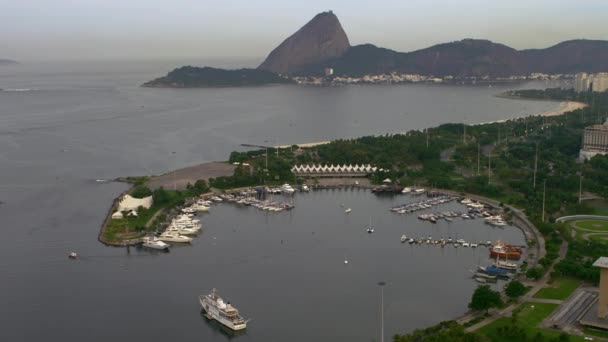 Filmagem Aérea Marina Oceano Rio Janeiro Brasil Barcos Marina Céu — Vídeo de Stock