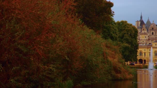 Panning View Some London Buildings Background Captured Saint James Park — Stock Video