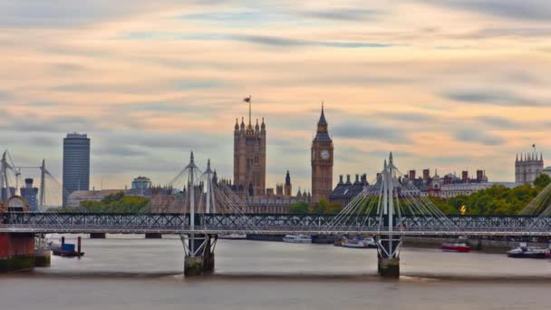 Time Lapse Shot Del Big Ben Con Hungerford Bridge Ponti — Video Stock