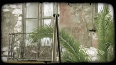 Bazı binalar İtalyan bir şehirde bir kadeh. Vintage stilize video klip.