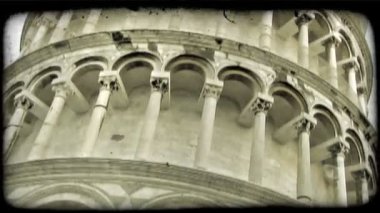 Tower of Pisa İtalya yakın çekim shot. Vintage stilize video klip.