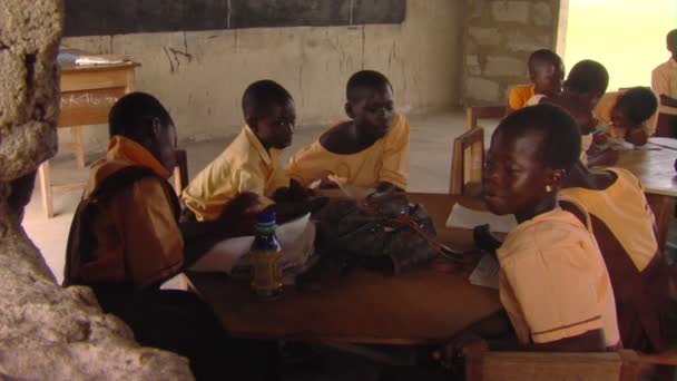 Africa Kenya Circa August 2010 Wide Shot Students Classroom — Stock Video