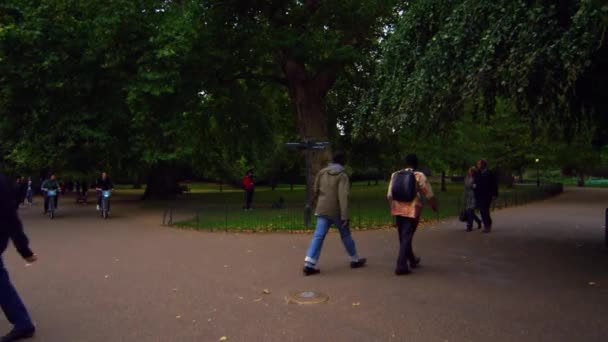 London Büyük Britanya Saint James Park Londra Yürüyüş Insanlar Sabit — Stok video