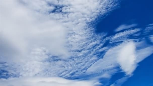 Time Lapse Brilliant White Clouds Rolling Azure Blue Sky — Stock Video