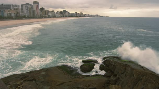 在里约热内卢 巴西巴西海岸线的慢镜头 — 图库视频影像