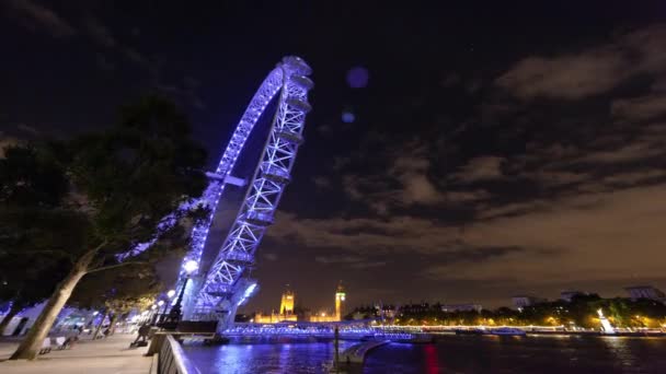 Широкоугольный Тайм Ночью Колеса Обозрения London Eye Ferris Wheel Биг — стоковое видео