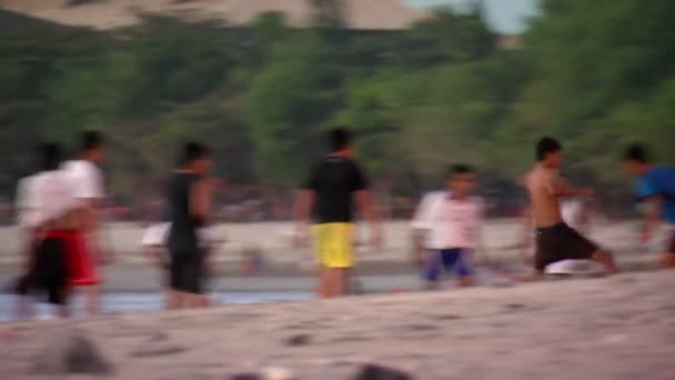 Wide Shot Children Playing Soccer Beach Bali — Stock Video