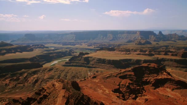 Mirador Sobre Dead Horse Point Mientras Sol Brilla Sobre Hermosos — Vídeo de stock