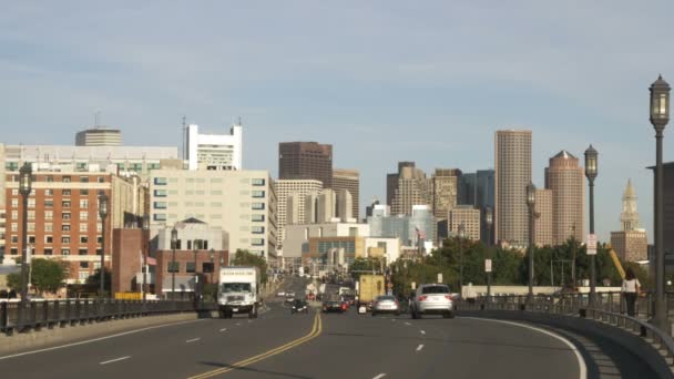 通往马萨诸塞州博斯顿的宽阔街道 — 图库视频影像