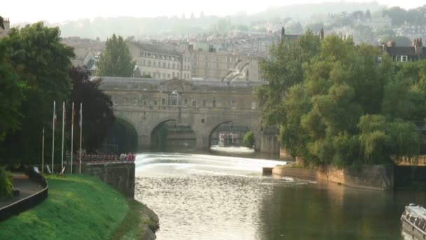 Scatto Traghetto Che Viaggia Lungo Fiume Inghilterra — Video Stock