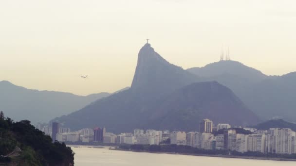 Снимок Статуи Христа Искупителя Рио Жанейро Бразилия Снятый Вертолета — стоковое видео
