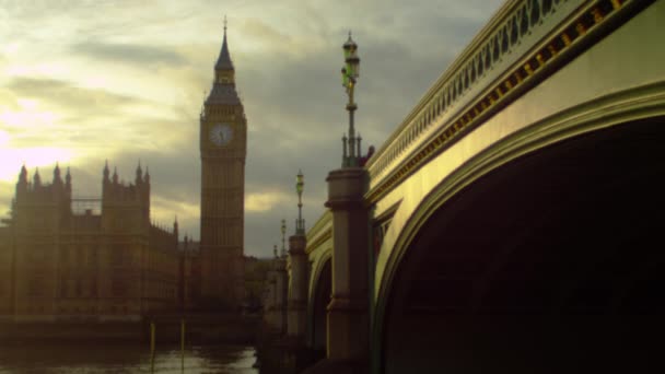 Een Stationair Schot Van Wesminster Bridge Theems Het Westminster Palace — Stockvideo