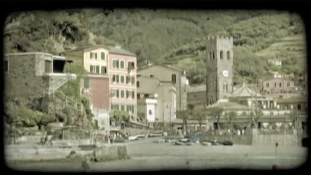 Выстрел Воды Итальянского Пляжного Городка Винтажный Стилизованный Видеоклип — стоковое видео