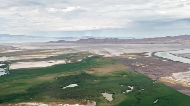 Utah Taki Büyük Tuz Gölü Ndeki Rekor Kuraklık Sırasında Farmington — Stok video