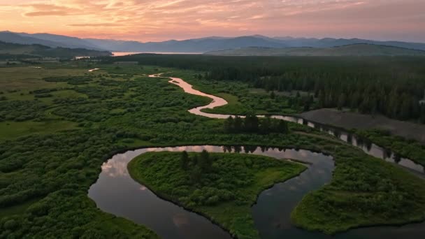 Colorful Sunset Flying South Fork Madison River Montana Wilderness — 图库视频影像