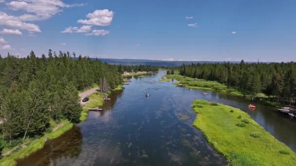 Flying Henrys Fork River People Kayaking Downstream Summer Vacation Idaho — Video Stock