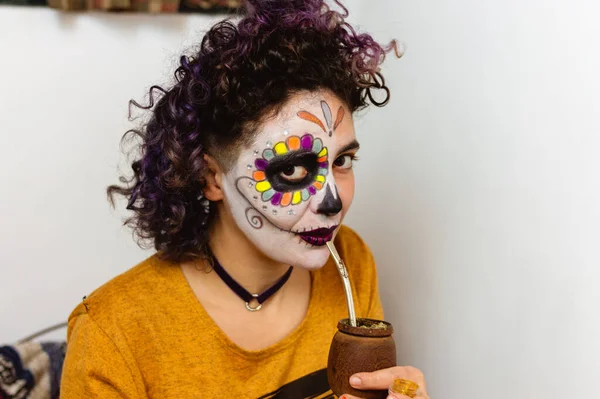 Portrait Young Latin Caucasian Woman Calavera Catrina Makeup Drinking Mate — Stockfoto