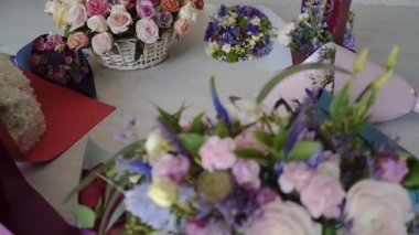 Sevdiğin için bir buket taze çiçek.