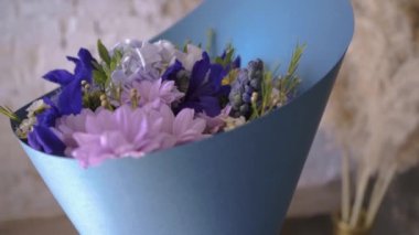 Sevdiğin için bir buket taze çiçek.