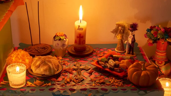 Ölüm Günü sunağı, Meksika Kutlaması