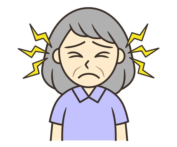 Kulak çınlamasından muzdarip yaşlı bir kadın