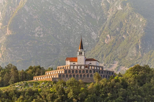 Kobarid - Caporetto, Slovenya 'da Birinci Dünya Savaşı anıtı