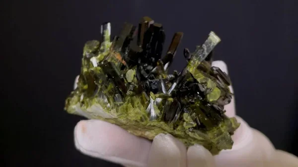 Vesuvianus Macromineral Crystal Stone Black Background — Stockfoto