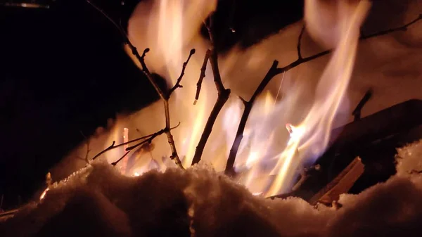 Hořící Oheň Lese Hoří Táborák Struktura Hořícího Ohně Hořící Suché — Stock fotografie