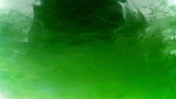 Mavi Arkaplanda Güzel Yeşil Bir Bulanıklık — Stok fotoğraf