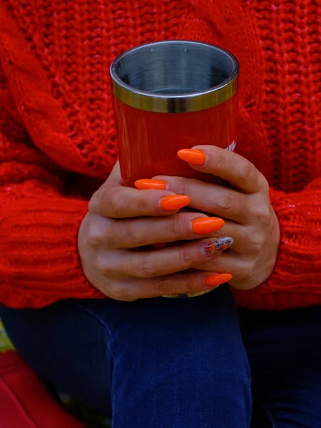Thermocup Women Hands Symbolizes Rest Cold You Need Drink Hot — Stock Photo, Image