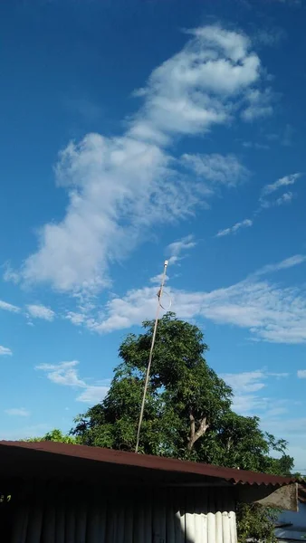 白天非常美丽的蓝天 — 图库照片